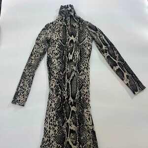 Zara Trafaluc animal print turtle neck dress size small pre owned